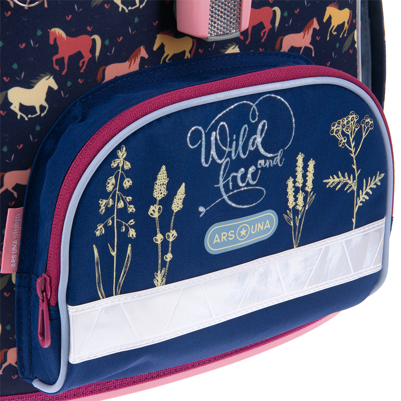 Kompaktná školská taška Wild and Free ARS UNA