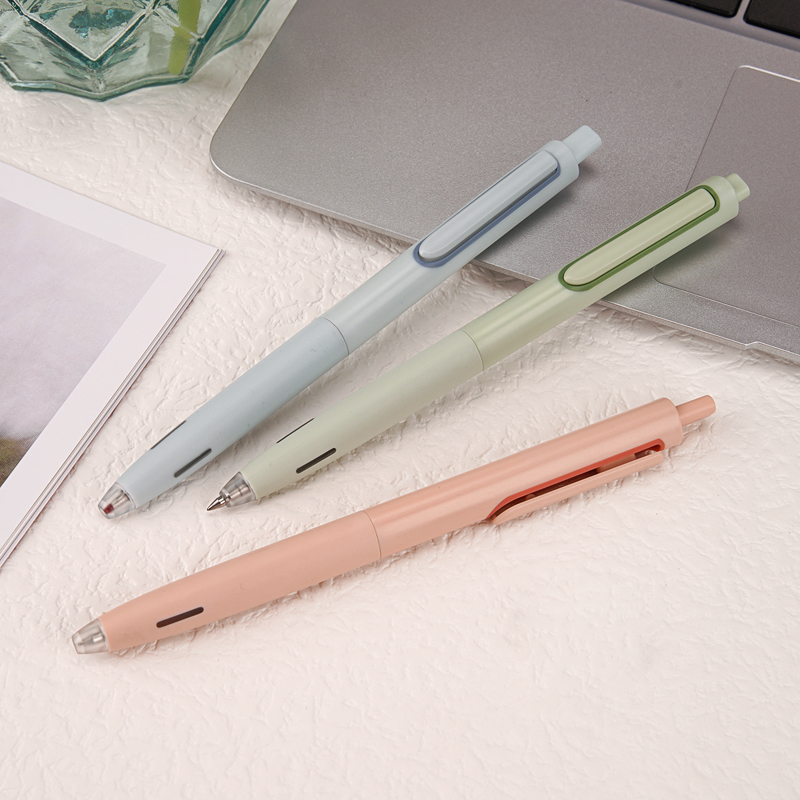 Pero gélové WRITECH Space Up pastel biele